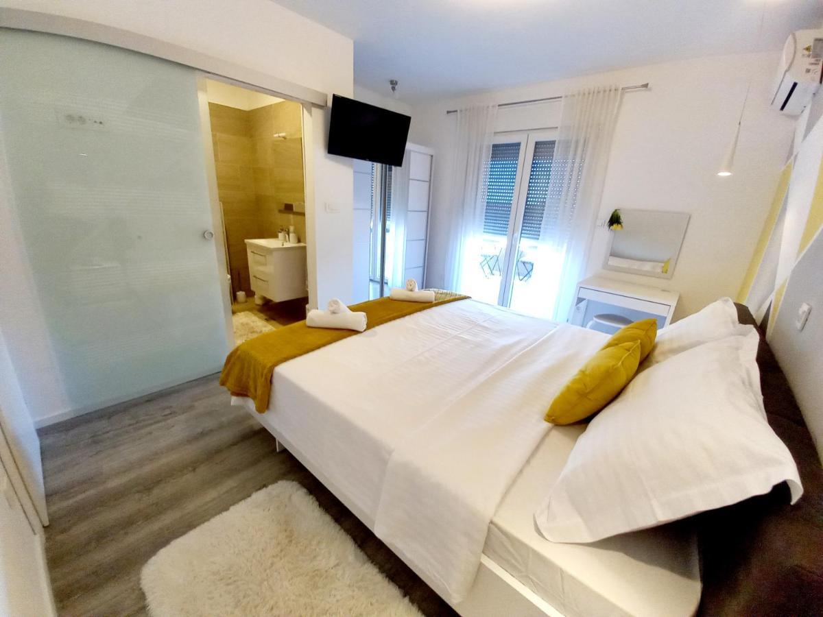 Villa Tia With Heated Pool & Jacuzzi Murvica  Ngoại thất bức ảnh