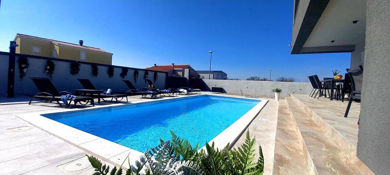 Villa Tia With Heated Pool & Jacuzzi Murvica  Ngoại thất bức ảnh
