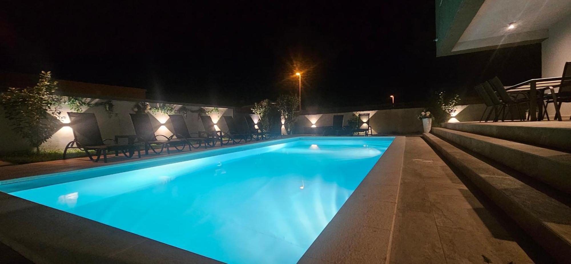 Villa Tia With Heated Pool & Jacuzzi Murvica  Ngoại thất bức ảnh
